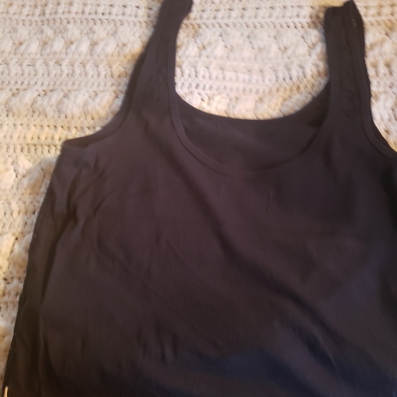 Hollister tank top - Picture 2 of 3